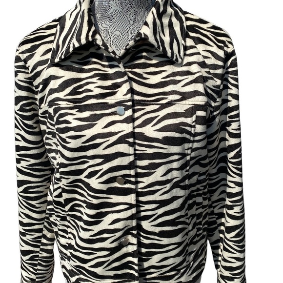 Bernardo collection animal print jacket‎ size medium. - Picture 7 of 16